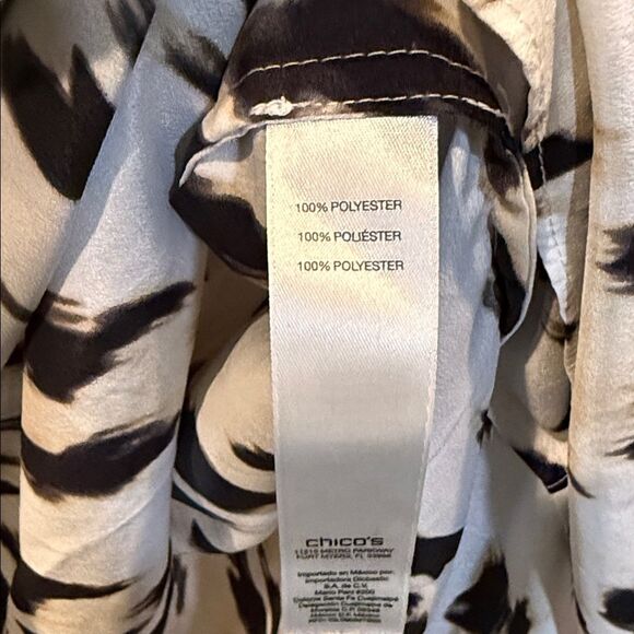 Chico's Black, Tan and White Patterned Asymmetrical Tunic Blouse Size Large - Picture 3 of 5